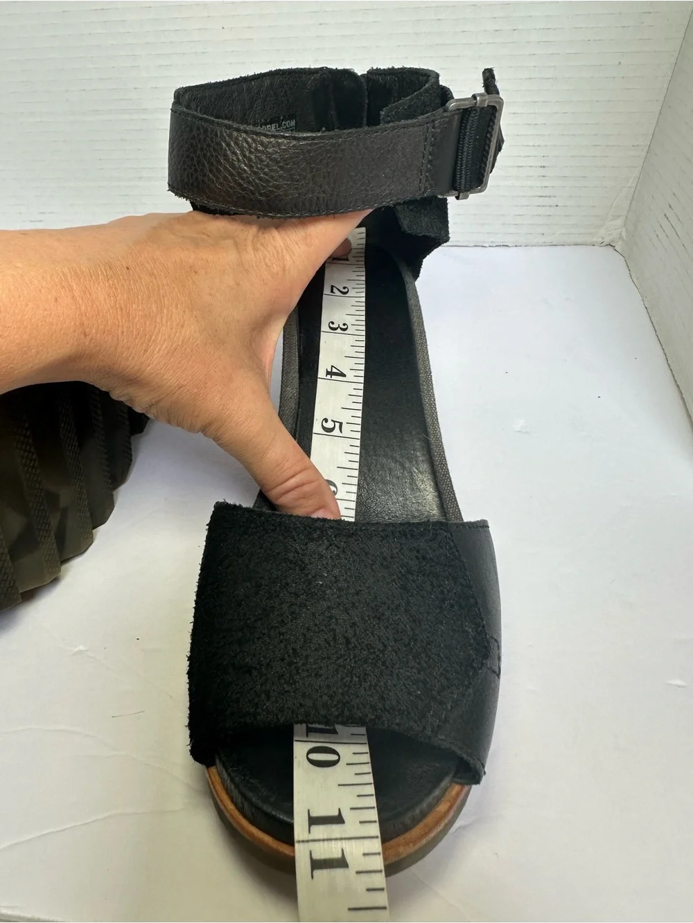 Sorel Women’s Joanie II Black Leather Suede Wedge Ankle Strap Sandals- Size 12